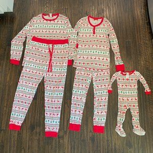 MATCHING FAMILY CHRISTMAS HOLIDAY PAJAMAS